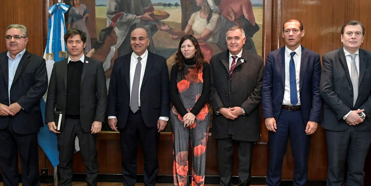 Manzur y Batakis se reunieron con gobernadores en el Palacio de Hacienda