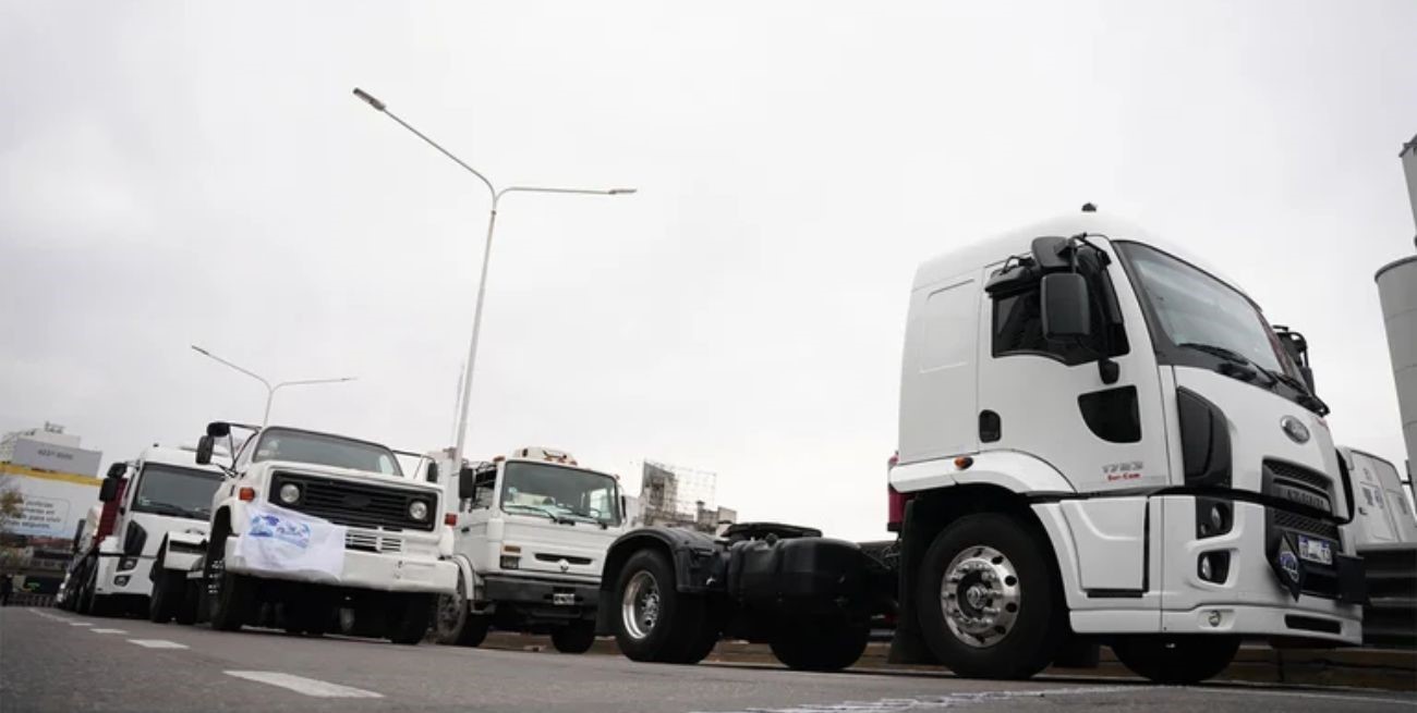 Se presentó un plan para que los transportistas regularicen sus multas
