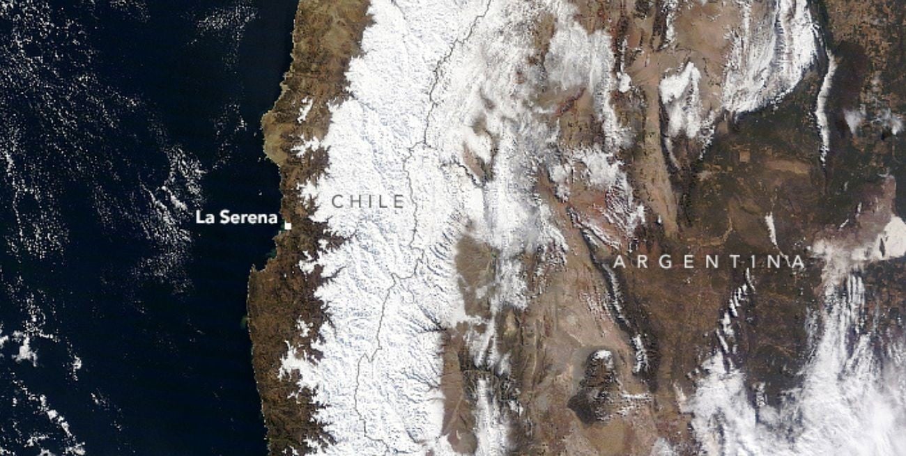 La NASA difundió asombrosas imágenes de la Cordillera de los Andes totalmente nevada