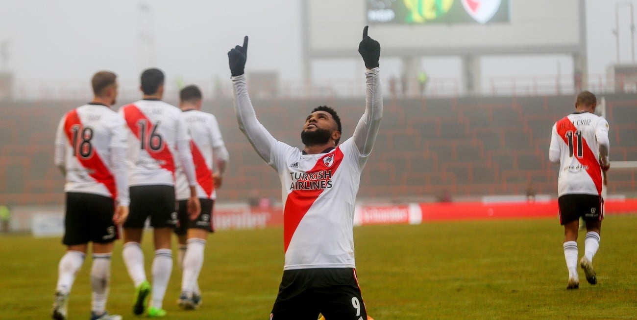 Con un gol y dos asistencias de Borja, River goleó a Aldosivi en Mar del Plata