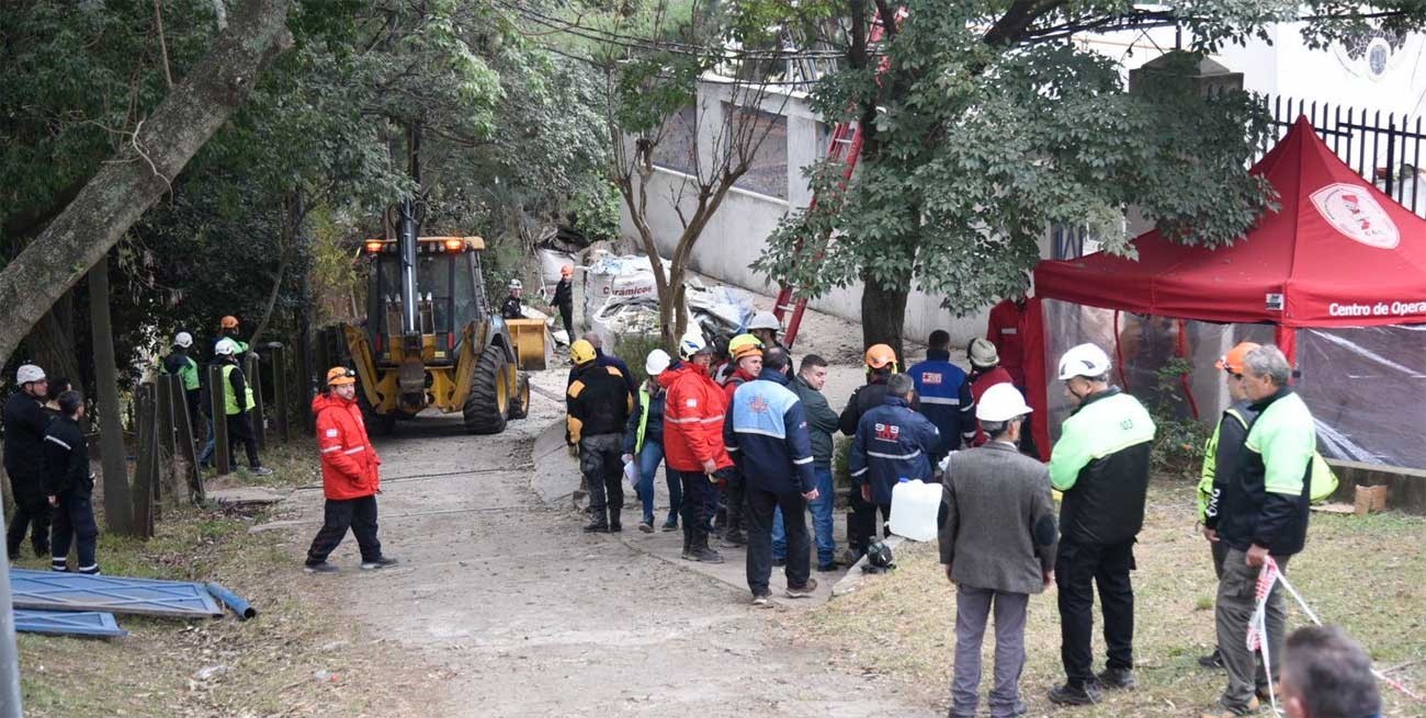 Derrumbe en Rosario: retoman la búsqueda con foco en el frente de la casa
