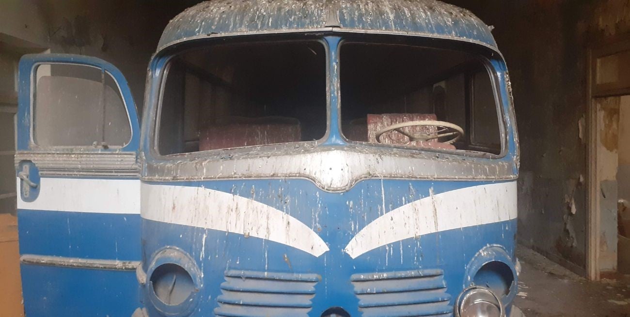 Restauraron un histórico colectivo de la Fundación Eva Perón en Chapadmalal