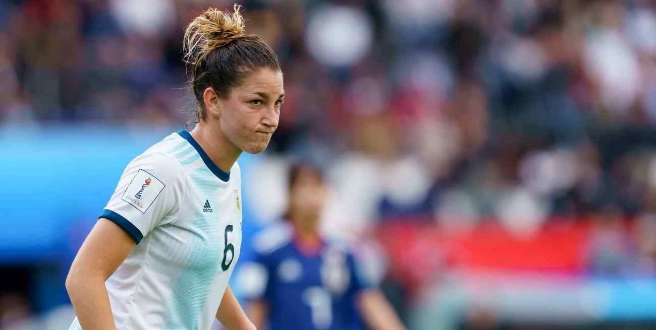 Pese a dar negativo en su testeo, Aldana Cometti no jugará el cruce entre Argentina y Paraguay