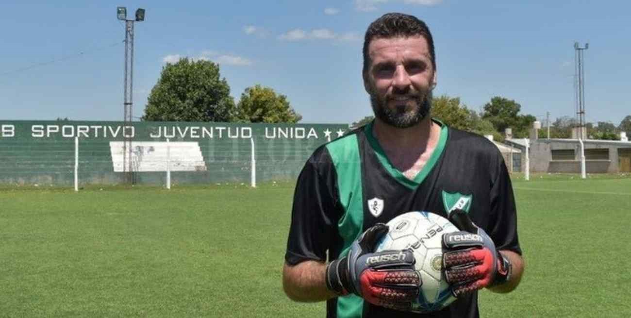 No se rinde: a punto de cumplir 46, Laureano Tombolini vuelve a calzarse los guantes