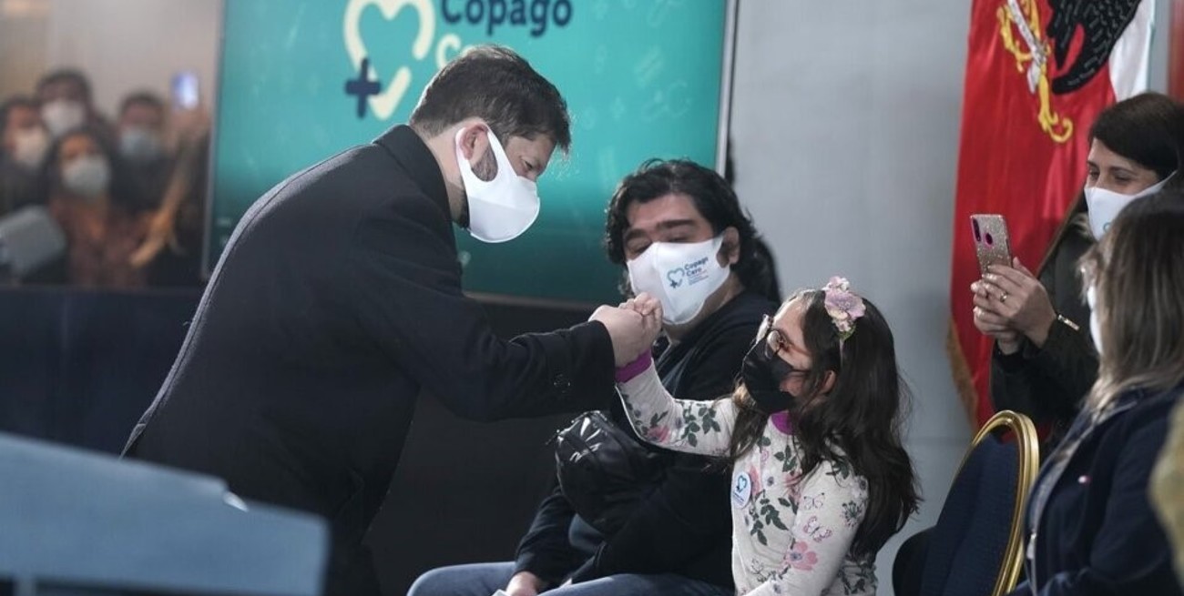 Chile anunció que el sistema de salud público será gratuito