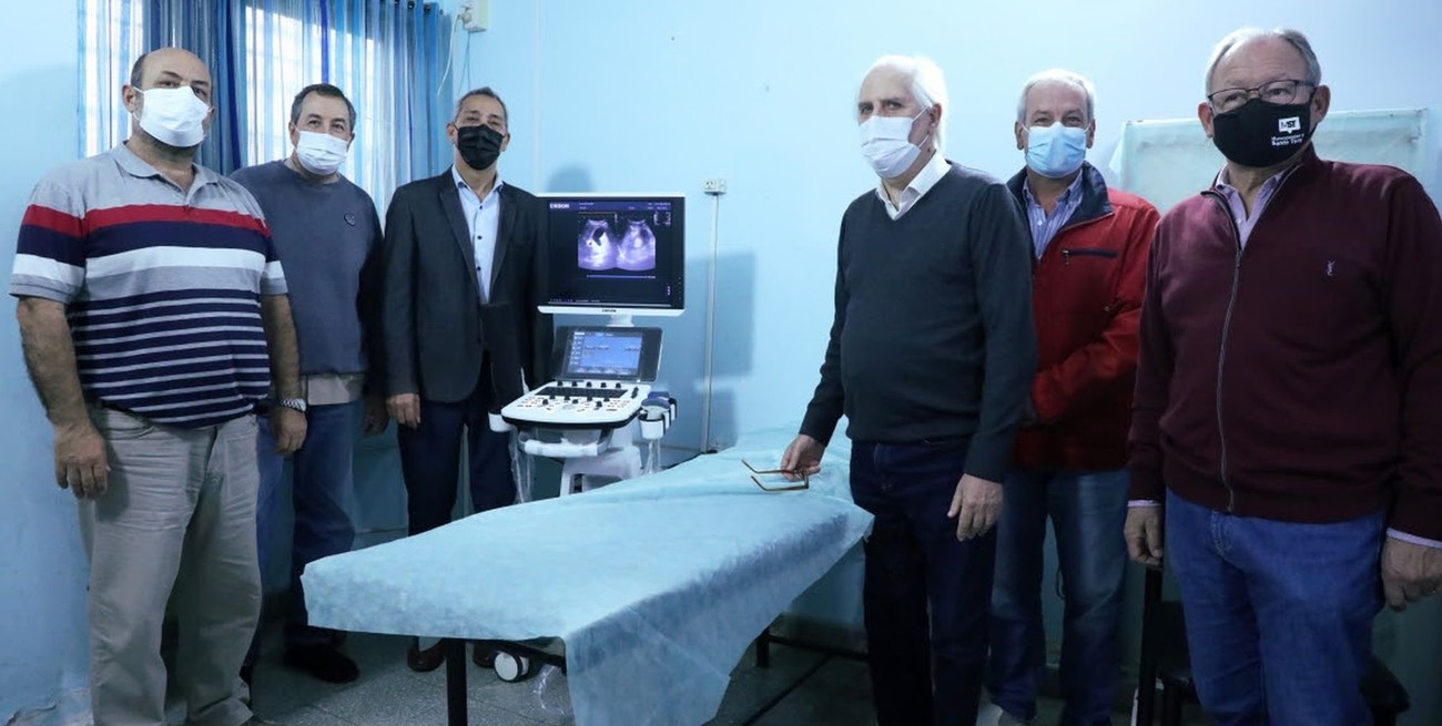 Entregaron un ecógrafo a un Samco de Santo Tomé