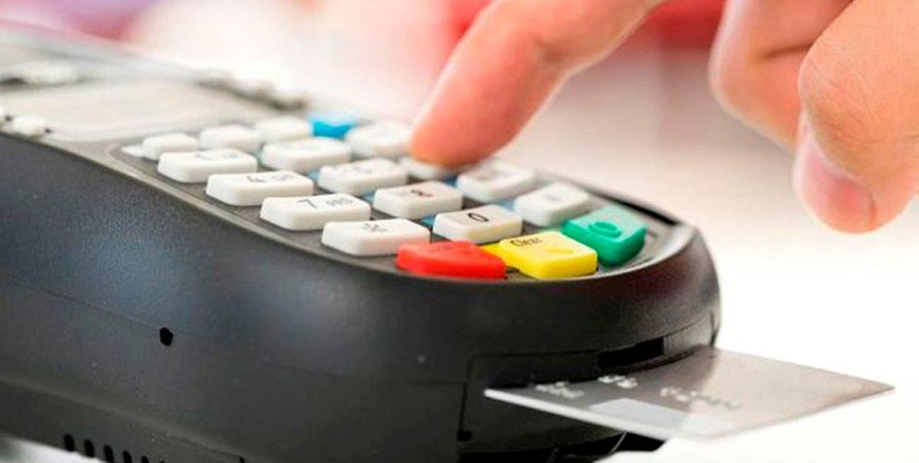 Desde este lunes será más caro financiarse con la tarjeta de crédito

