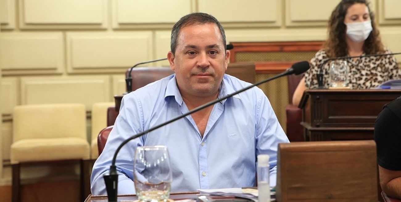 Se aprobó el proyecto presentado por el diputado de la Coalición Cívica para que los alumnos “no avancen sin saber”