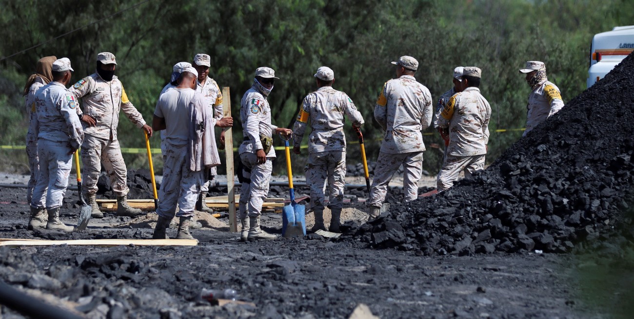 Megaoperativo de rescate para liberar a diez mineros atrapados en México 
