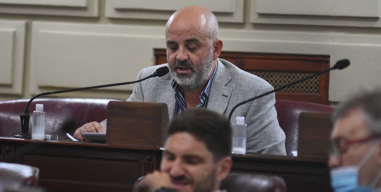 Palo Oliver propone la jerarquización de los fiscales y defensores adjuntos