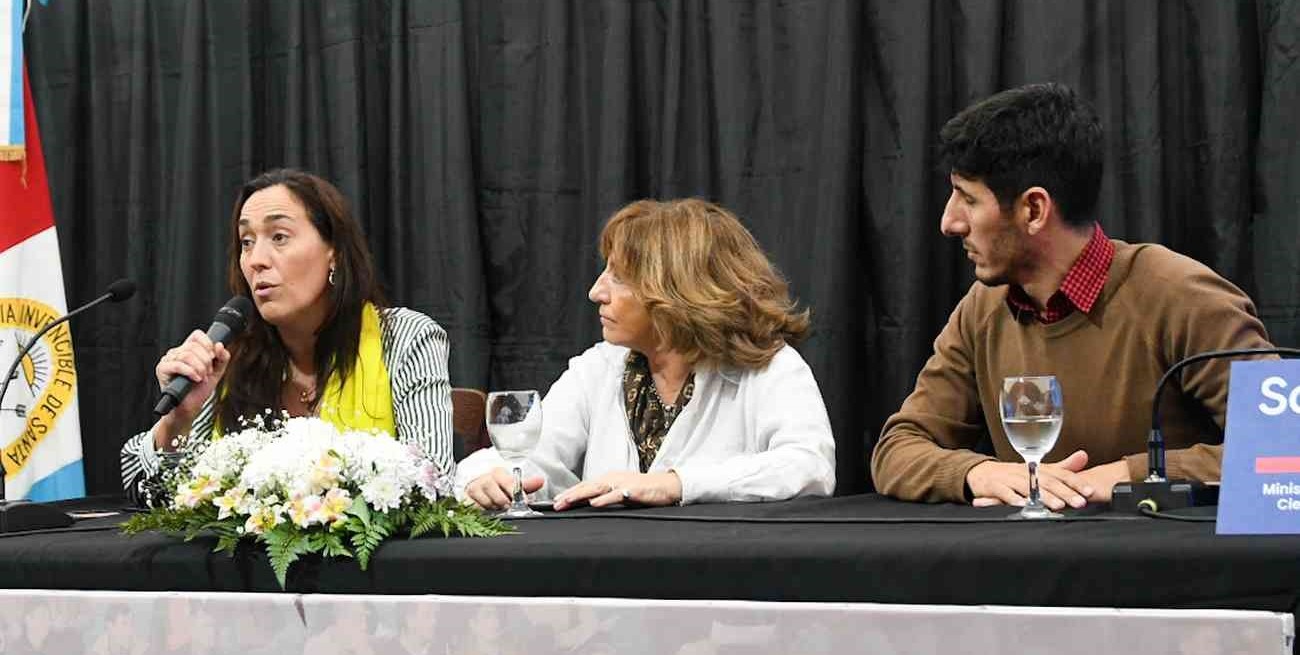 Provincia expuso acciones y políticas productivas, ambientales y de Infraestructura en Reconquista