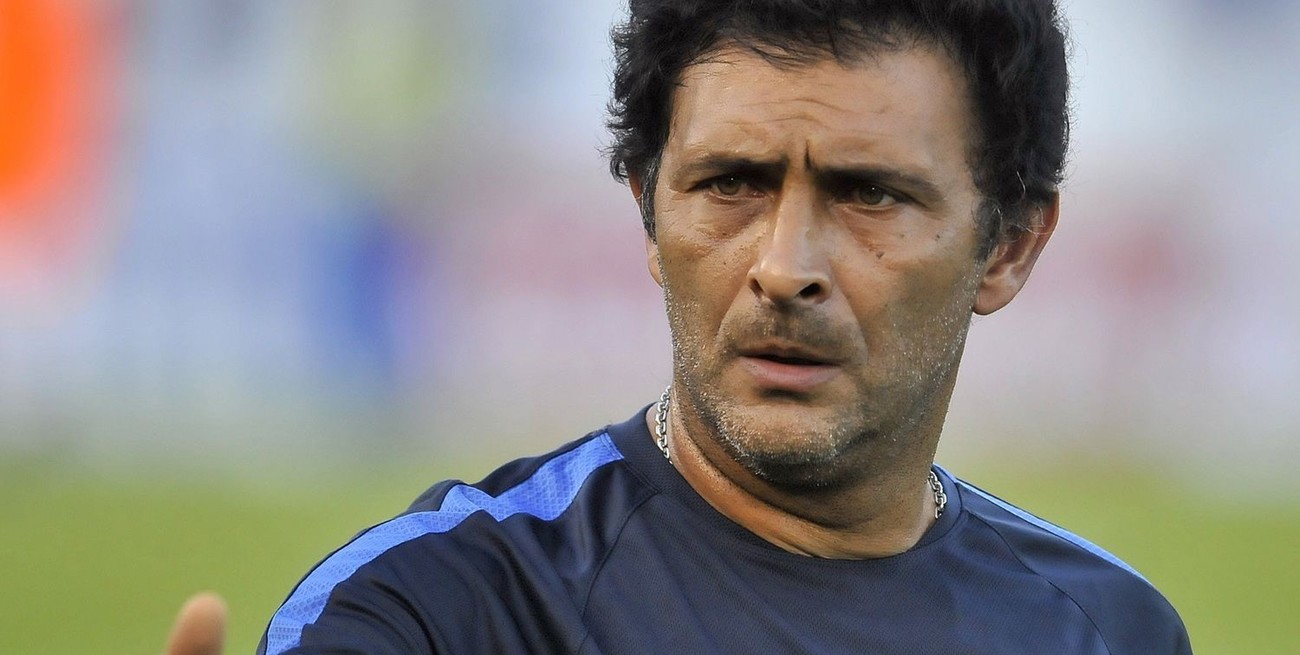 Desvalijaron la casa del ex DT de River Plate Leonardo Astrada 
