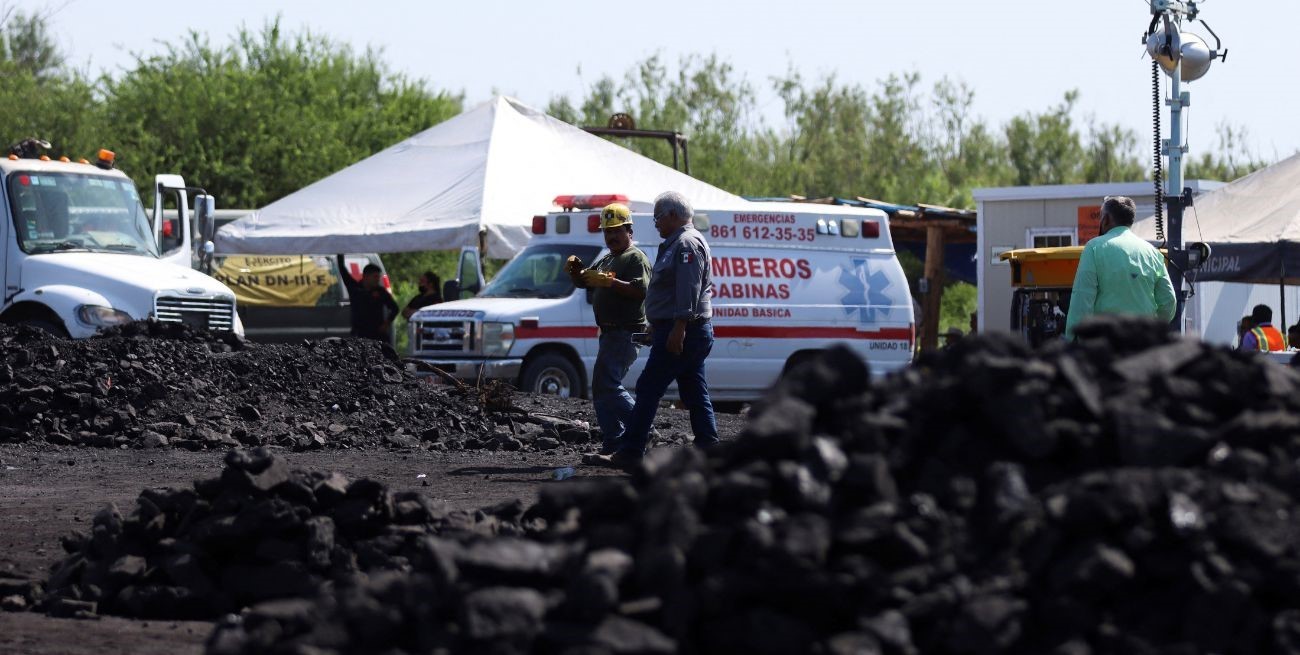 Más de 350 rescatistas trabajan para rescatar con vida a 10 mineros atrapados en México