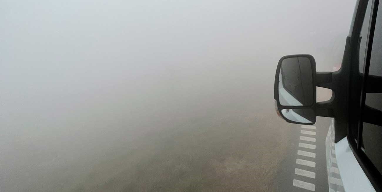Demoras en la autopista Rosario - Buenos Aires por niebla, humo y choque 