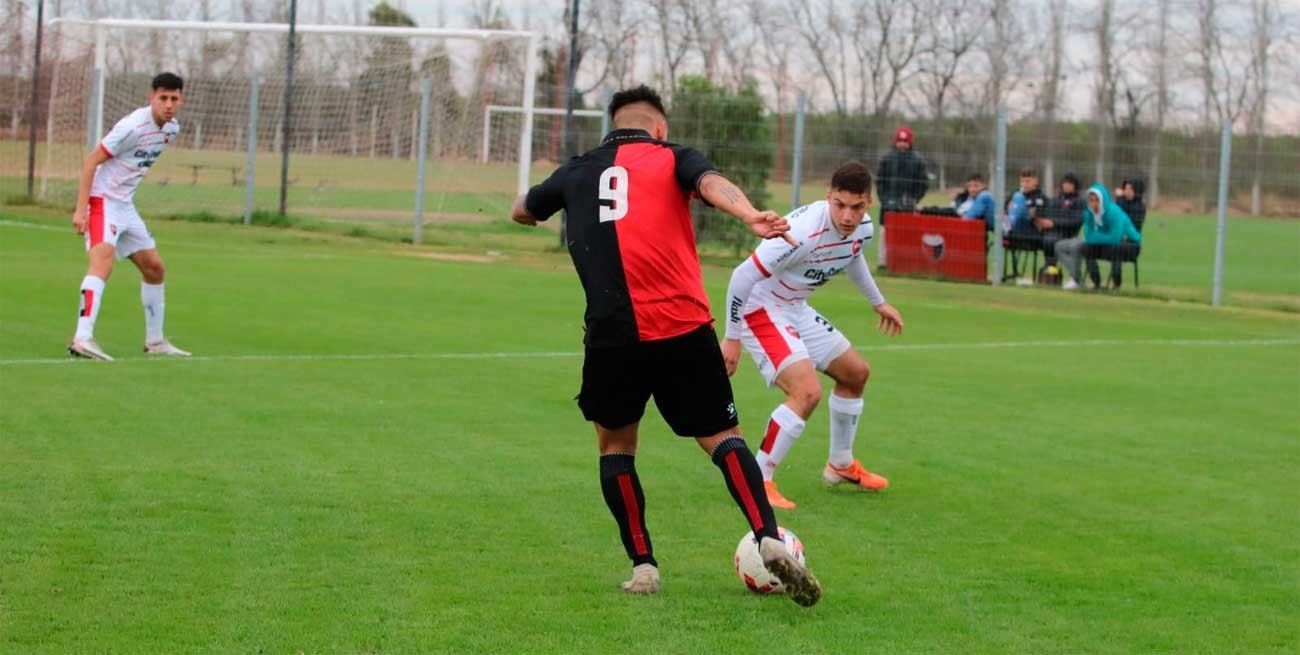 Colón cayó ante Newell's por el torneo de Reserva