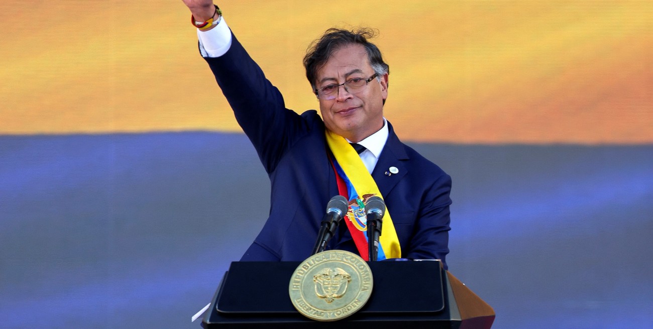 Gustavo Petro juró como nuevo presidente de Colombia