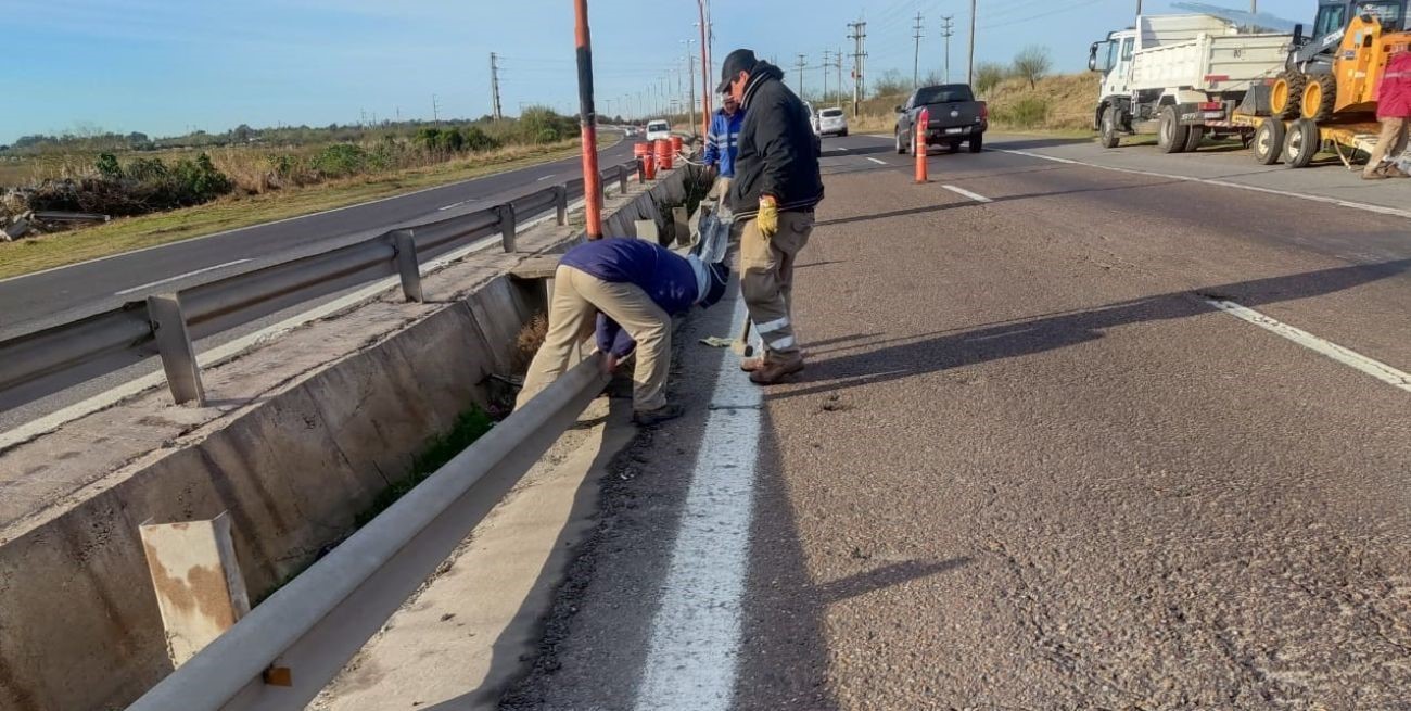 En Circunvalación Oeste está reducida la calzada por trabajos de mantenimiento