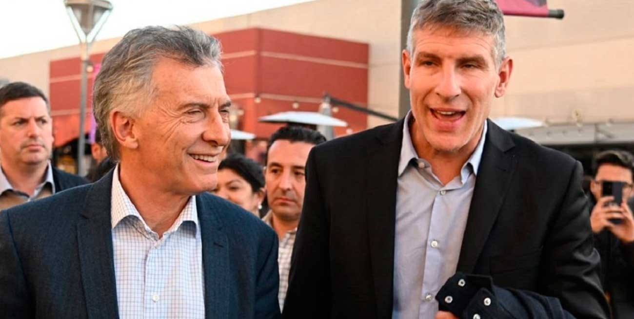 Sorpresa en Rosario por la presencia de Palermo junto a Macri