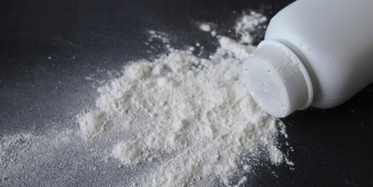 Un talco para bebés denunciado por ocasionar cáncer es retirado del mercado
