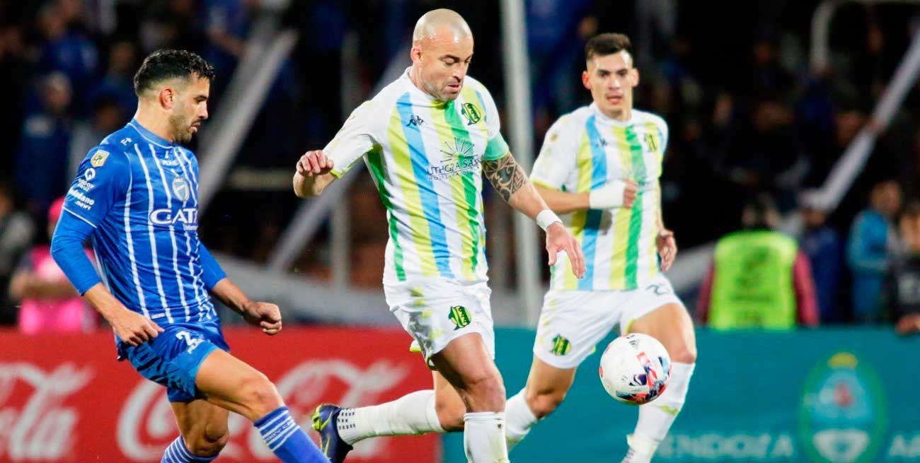 Qué dijo Santiago Silva tras los ataques a los autos de Aldosivi