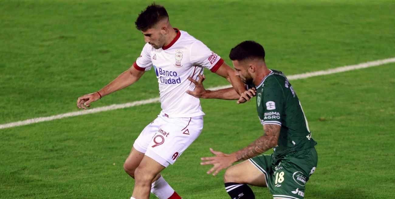 Huracán enfrenta a Sarmiento con el objetivo de meterse en la lucha por el torneo