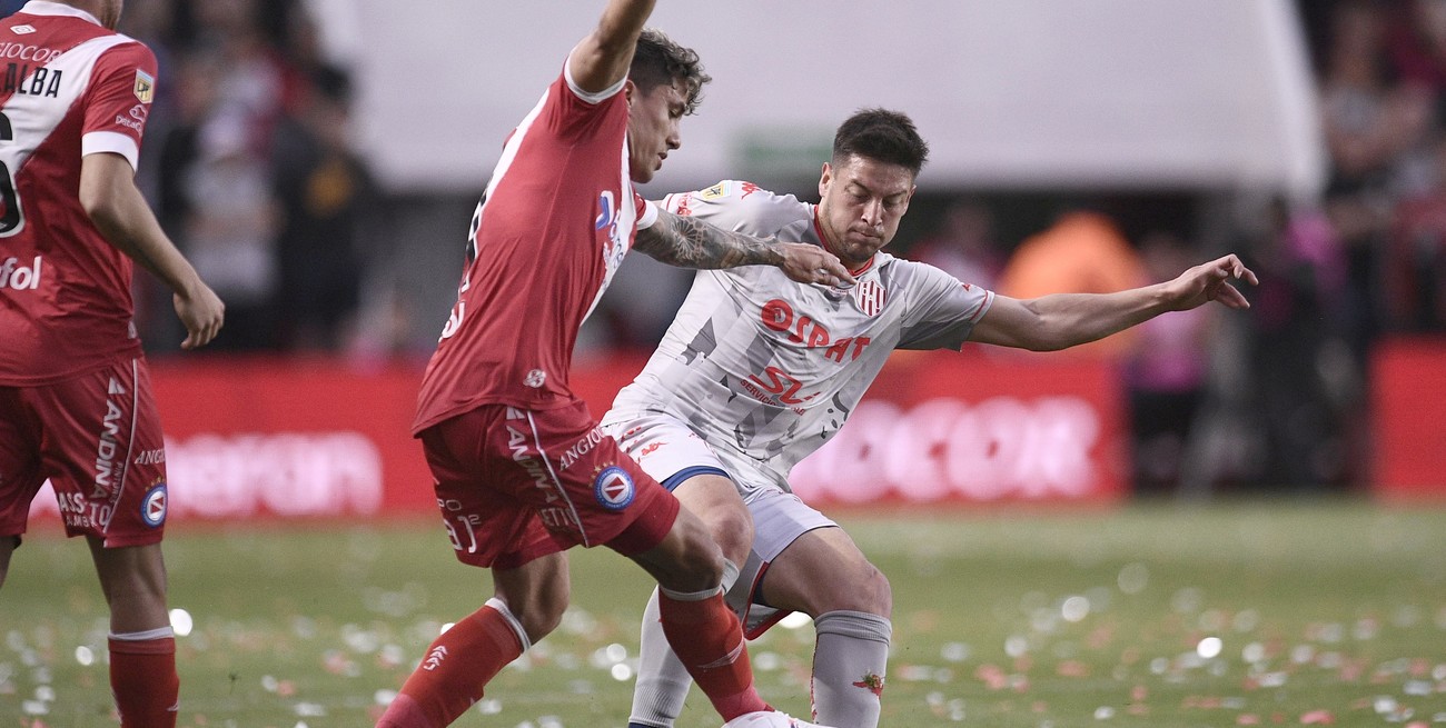 Unión cae por 2 a 0 ante Argentinos en La Paternal