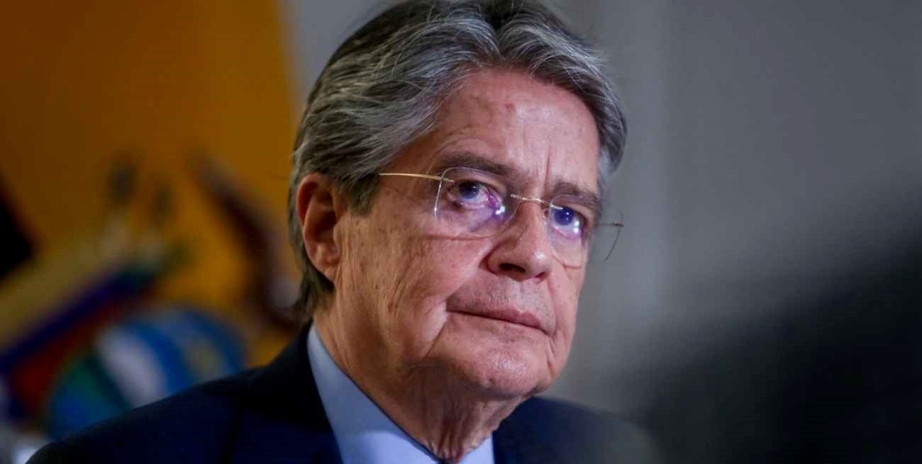 El presidente de Ecuador, Guillermo Lasso, viajará a Estados Unidos para tratar un melanoma en el párpado