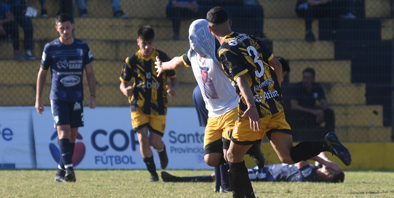 La Salle, eliminado de la Copa Santa Fe: Libertad primero lo resolvió y después lo justificó