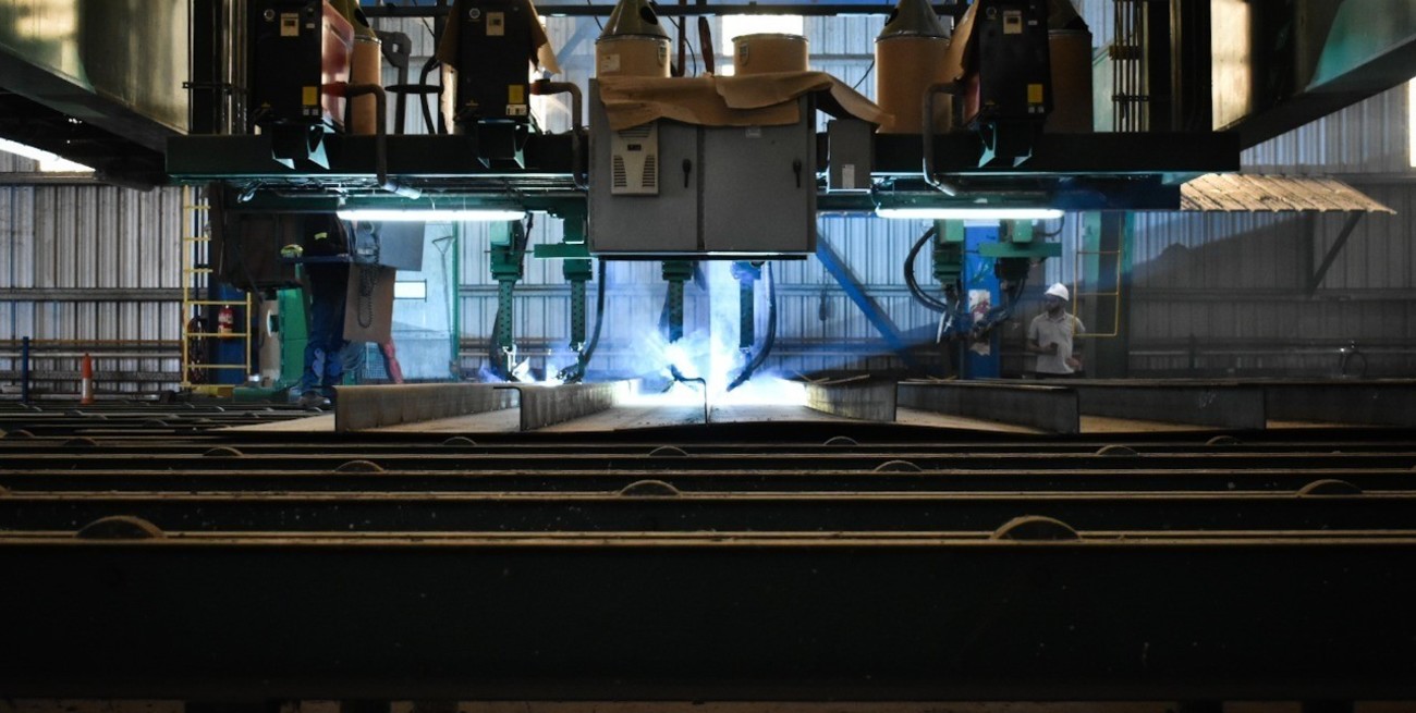 La industria alcanzó en junio su nivel de producción más alto en los últimos 5 años en Argentina