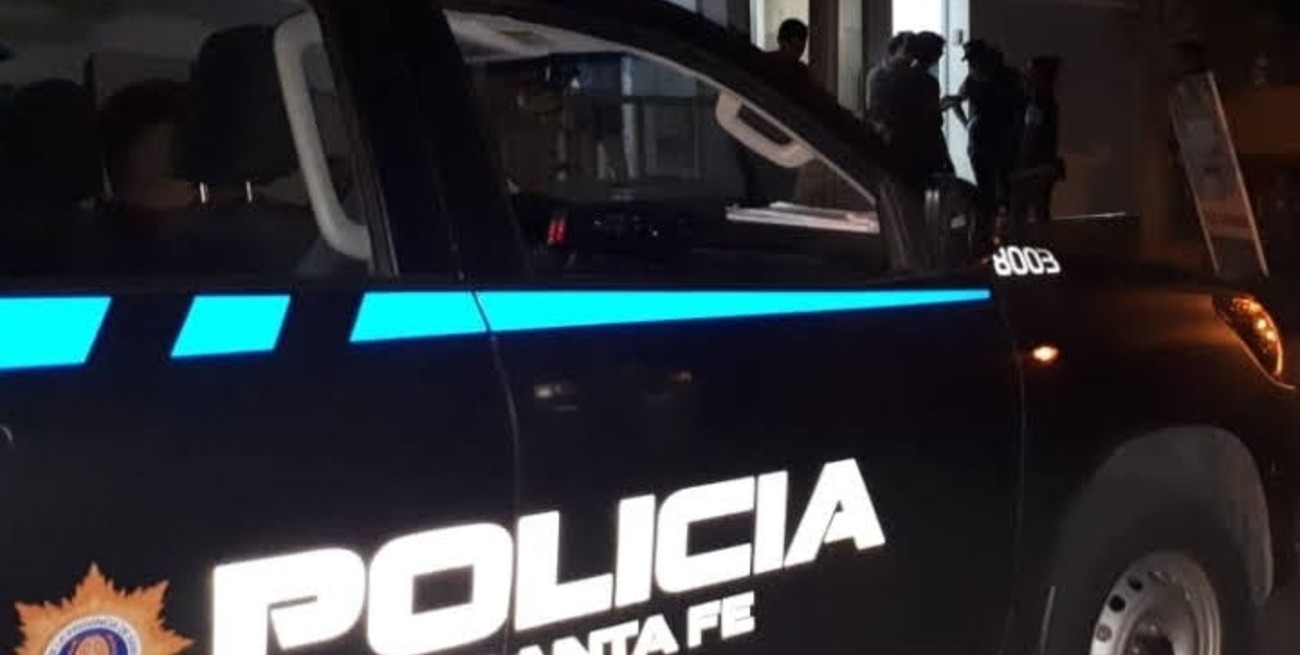 Le robaron el auto a una periodista en barrio Roma