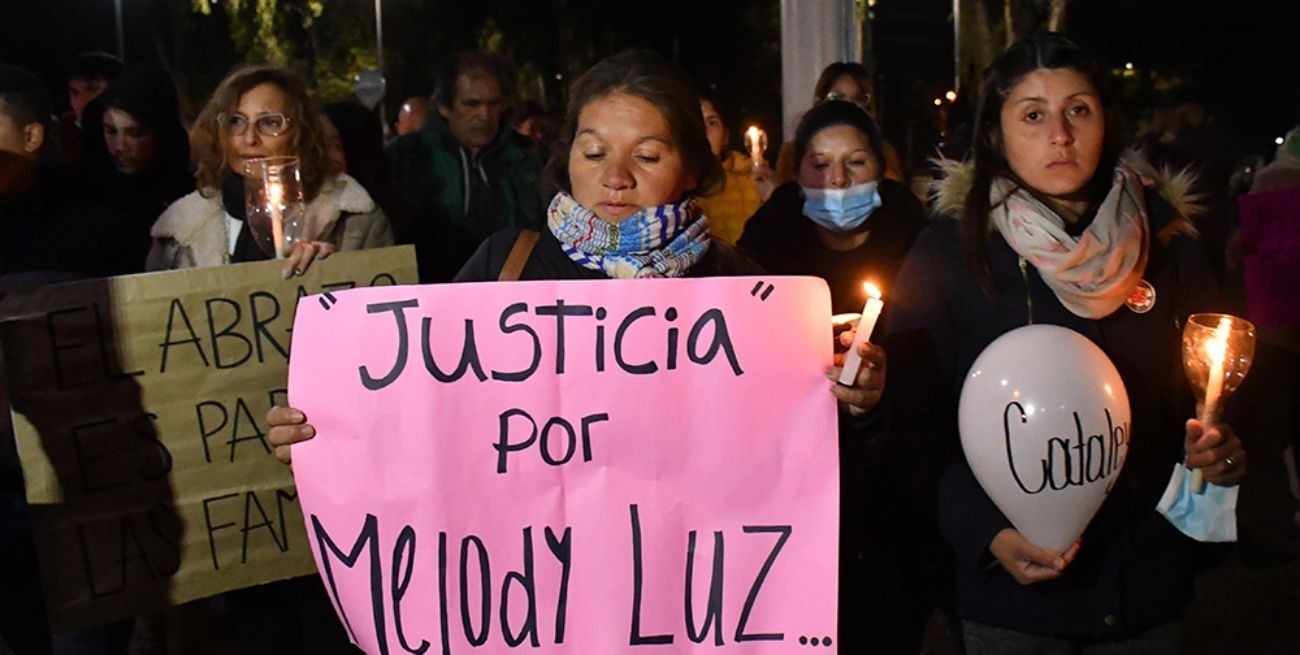 Muerte de bebés: marcha de antorchas en Córdoba en reclamo de justicia
