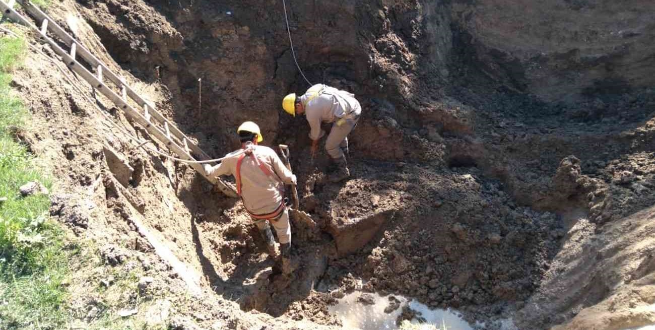 Acueducto Reconquista: trabajan en la reparación de una avería del ramal norte