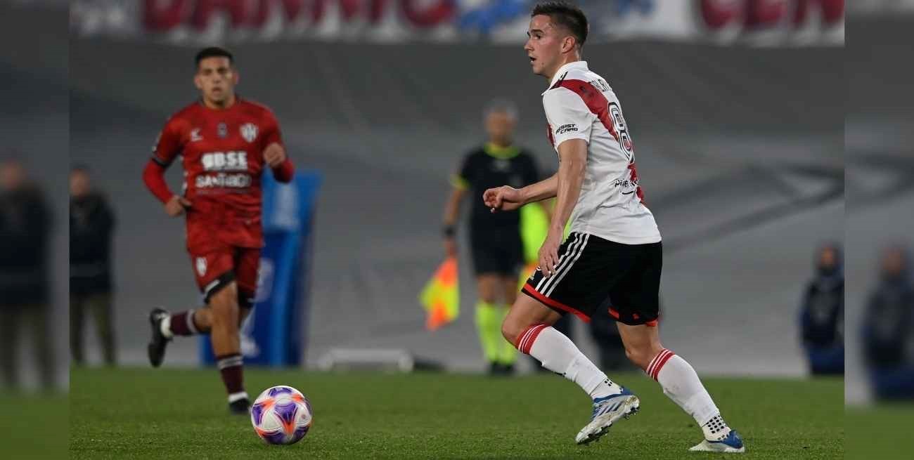 River goleó a Central Córdoba en el Monumental y quedó a cuatro puntos de la cima de la tabla