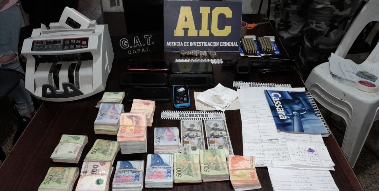 Megaoperativo en Rosario terminó con secuestro de armas, drogas, autos, dinero y más de 20 detenidos
