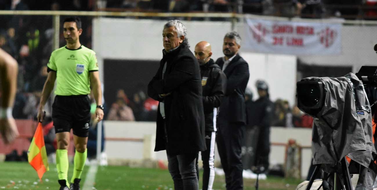 Video: dura crítica de Pipo Gorosito a la manera de protestar por la agresión a jugadores