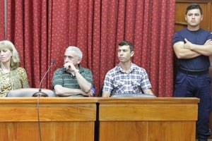 Nidia Noemí Morandini, Víctor Hugo Baraldo y Juan Pablo Baraldo. Crédito: Luis Cetraro/Archivo