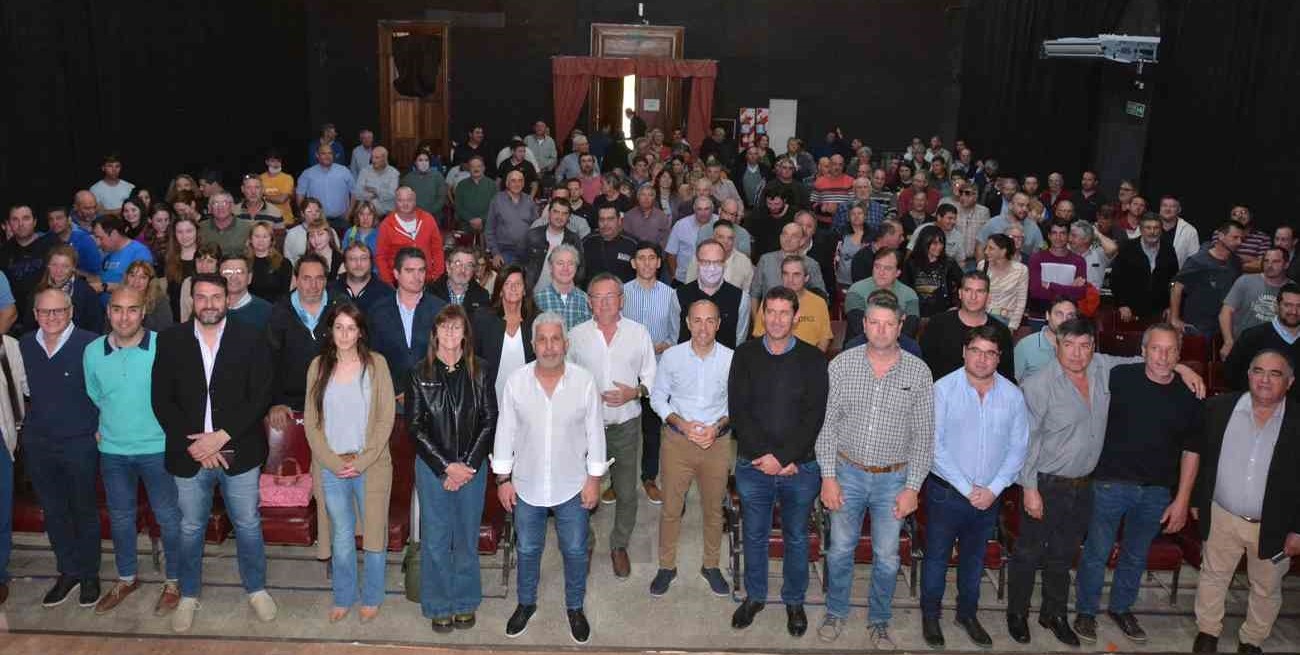Entregan fondos a productores afectados por la sequía de Constitución y Belgrano