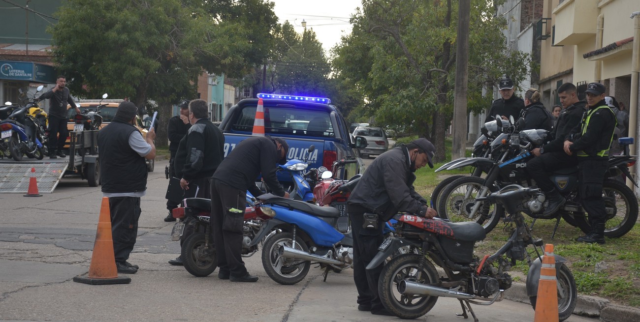 Desde que la policía retiene motos aseguran haber reducido los delitos con ese vehículo un 48%