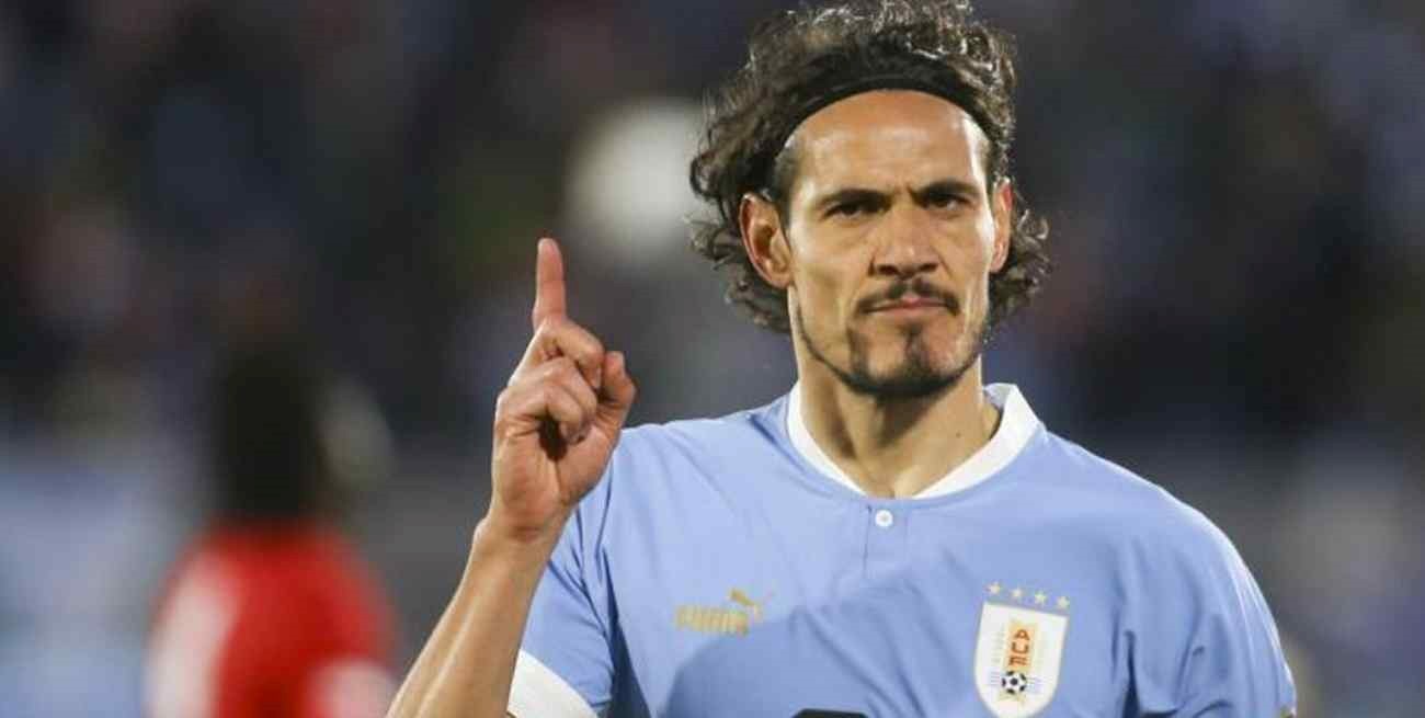 Edinson Cavani fue presentado como refuerzo del Valencia