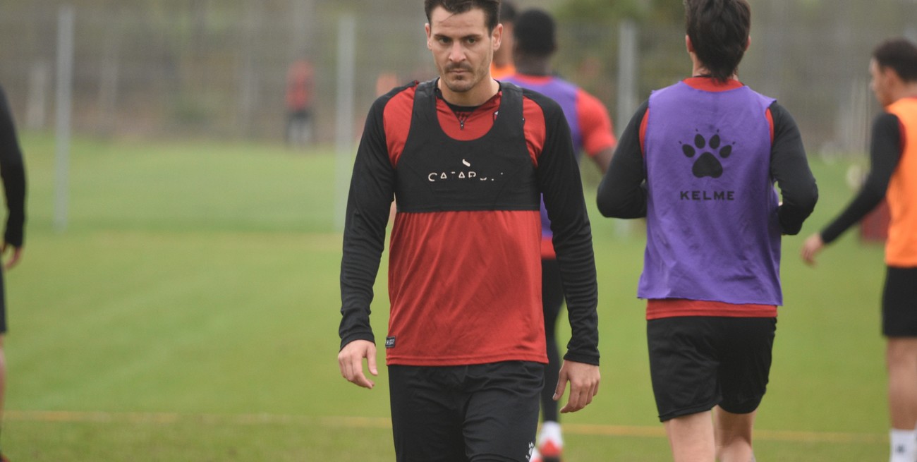 Chupete lo tendrá a Meza y Julián Chicco iría por Picco en Colón para jugar contra Boca