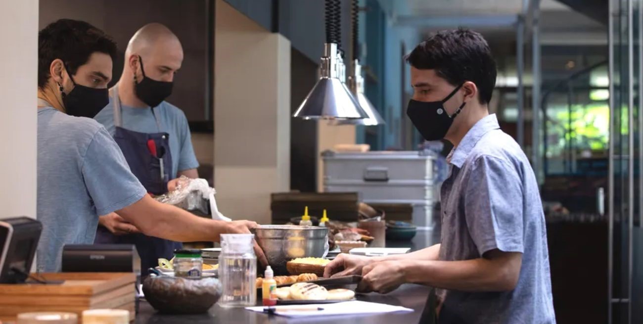 El sector gastronómico completó su paritaria con una suba del 78% 