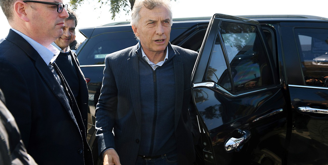 La oposición pidió una "urgente investigación" del atentado contra Cristina