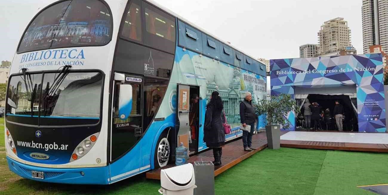 Llega a San Lorenzo el Bibliomóvil del Congreso de la Nación