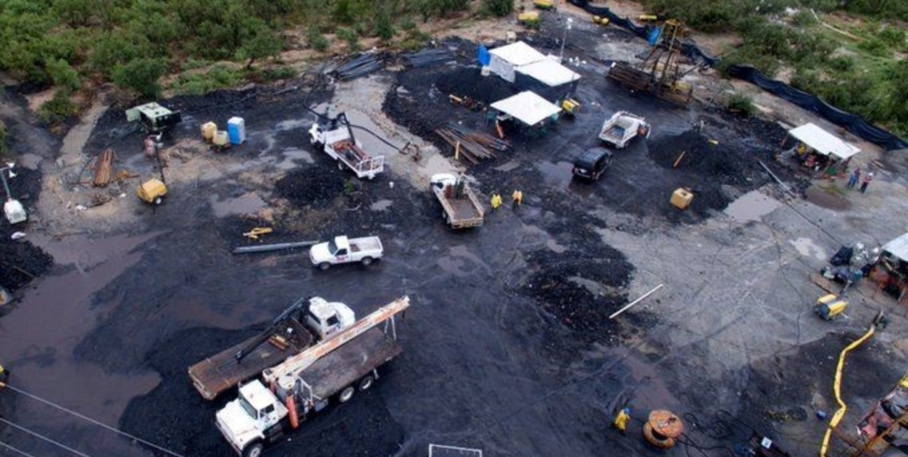 México: sin esperanza de vida, ahora buscan rescatar los cuerpos de los mineros atrapados