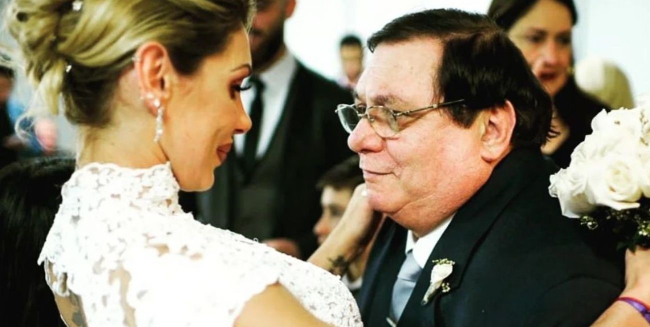 El desgarrador posteo de Mónica Farro tras la muerte de su padre