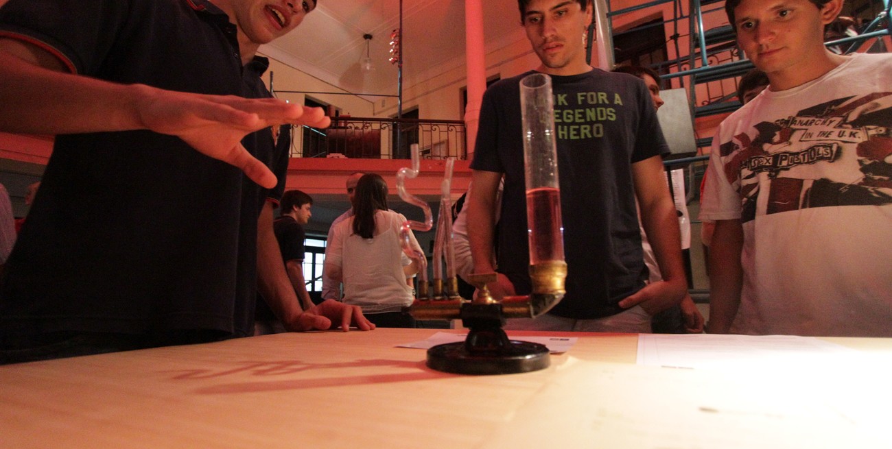 Luego de dos años, vuelve el festival lúdico de química, física y matemática