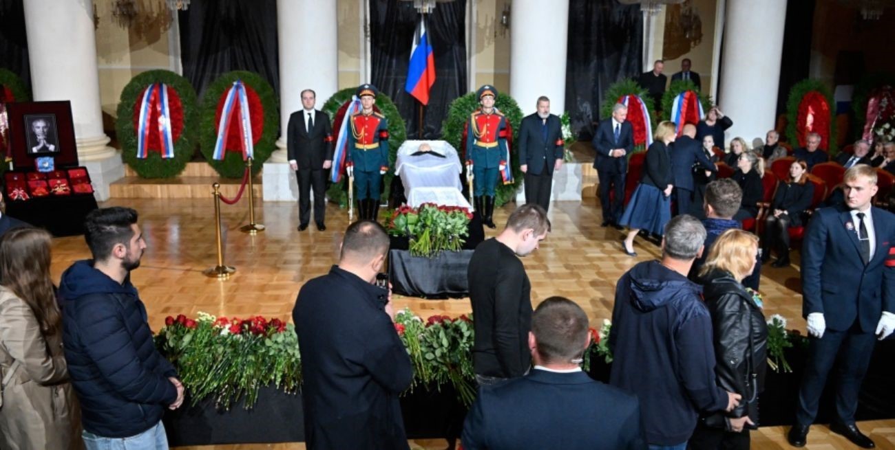 Sin la presencia de Putin, se realizó el funeral de Mijail Gorbachov
