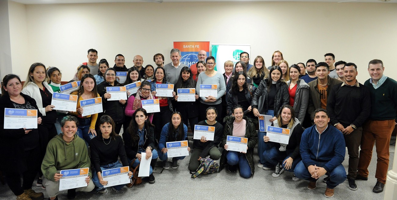 Conserjes y recepcionistas: 40 personas ya completaron la capacitación laboral