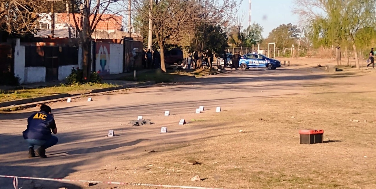Rosario: demencial balacera termina con dos muertos en la zona sur