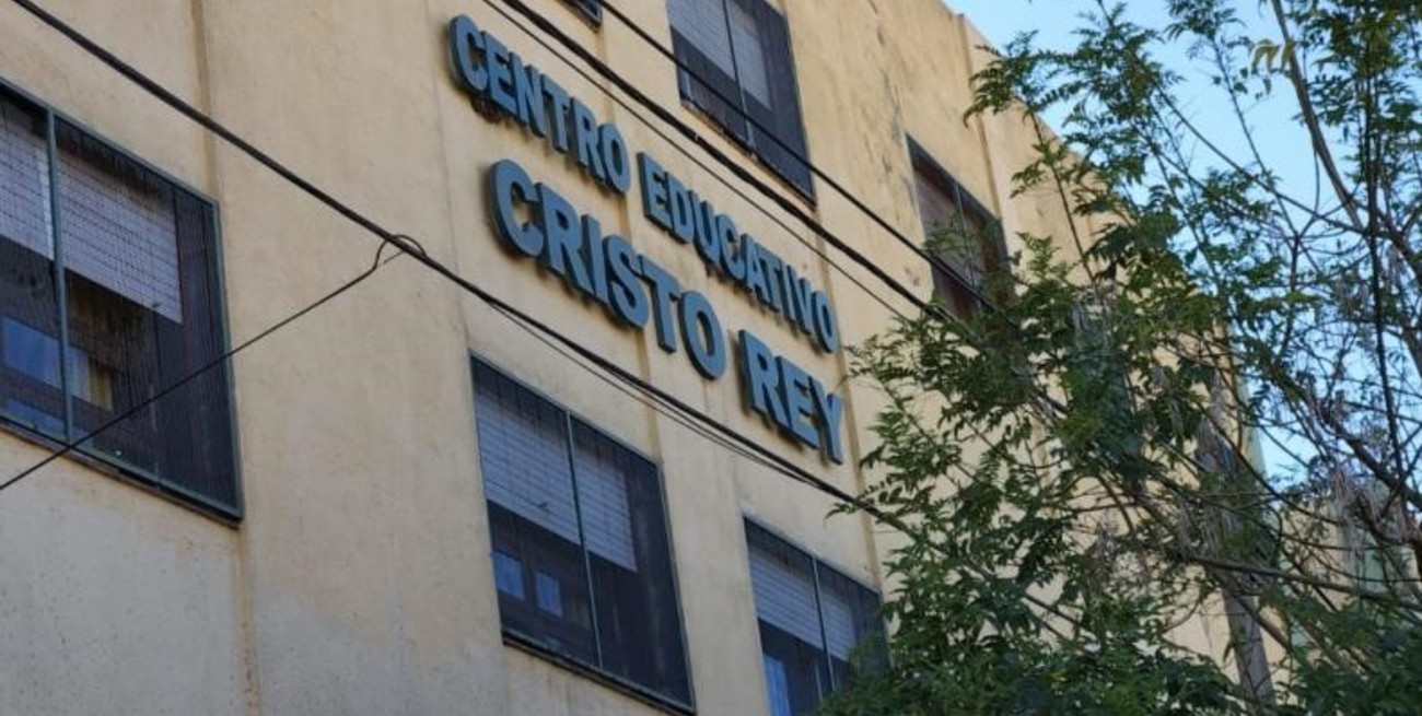 Explosión en un colegio de Córdoba: “Salieron prendidos fuego”, relató un testigo